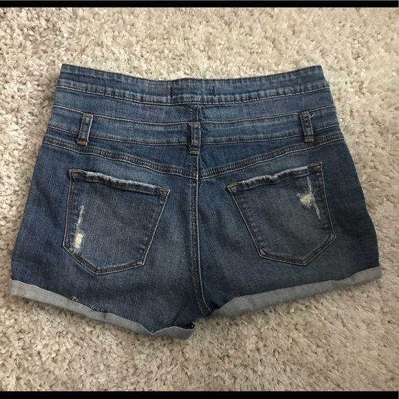 High waisted denim shorts - Picture 2 of 2